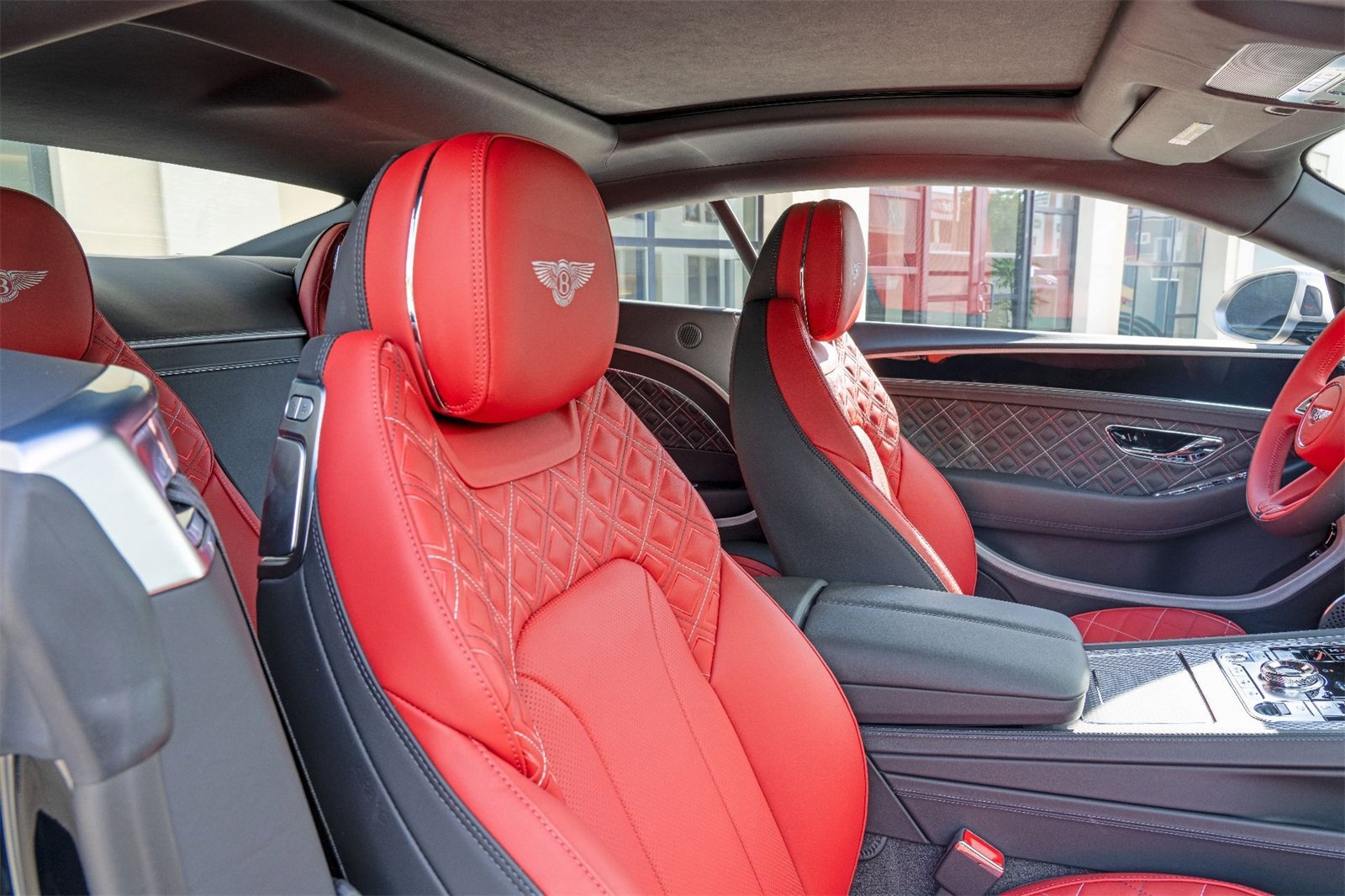 Used 2024 Bentley Continental GT Mulliner image 10