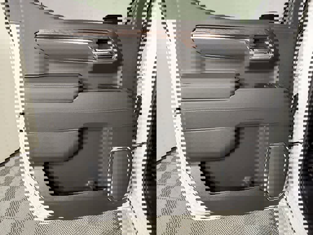 New 2026 GMC Sierra 1500 SLT w/ SLT Premium Plus Package AWD/4WD image 23