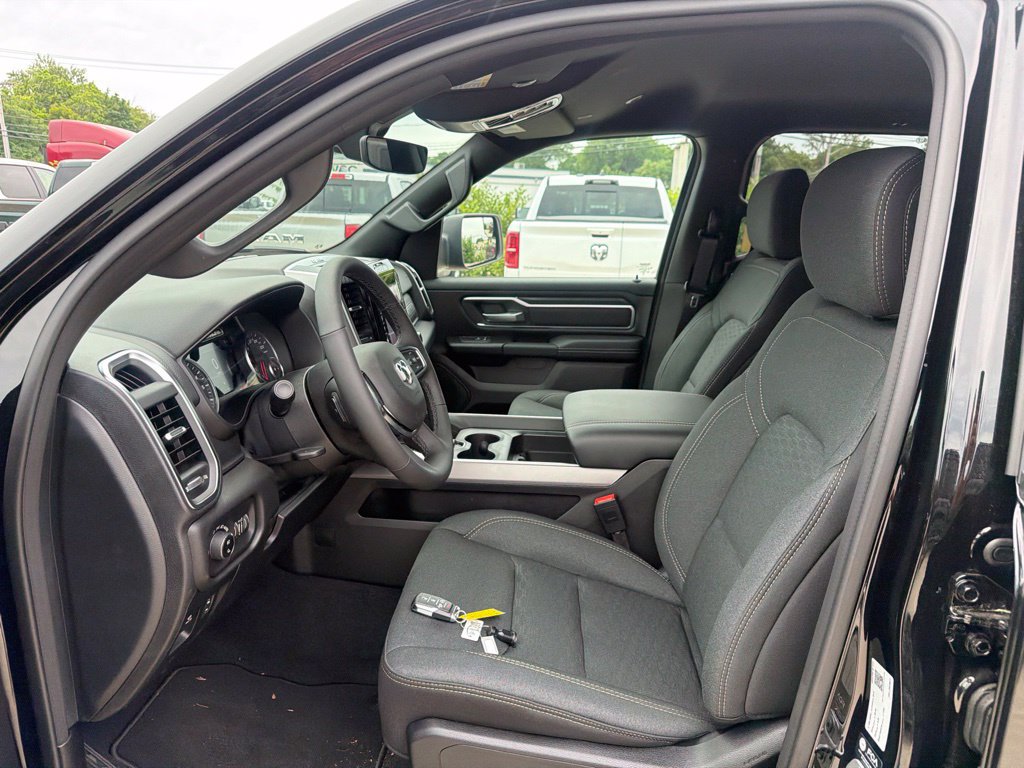 New 2026 RAM 1500 Big Horn AWD/4WD image 18