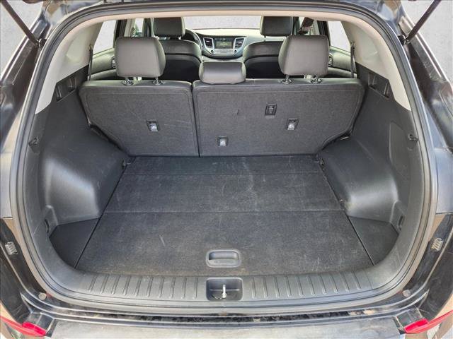 Used 2017 Hyundai Tucson SE Plus AWD/4WD image 6