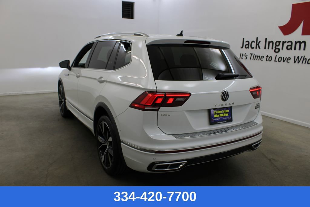 Used 2022 Volkswagen Tiguan SEL R-Line image 2