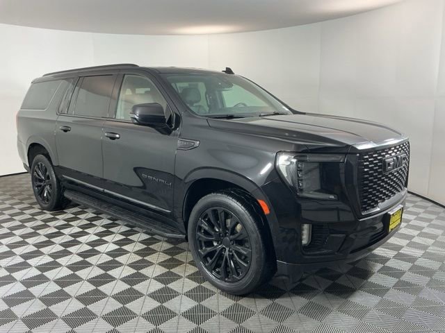 Used 2021 GMC Yukon XL Denali image 3