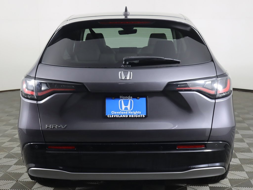 Used 2023 Honda HR-V EX-L image 12
