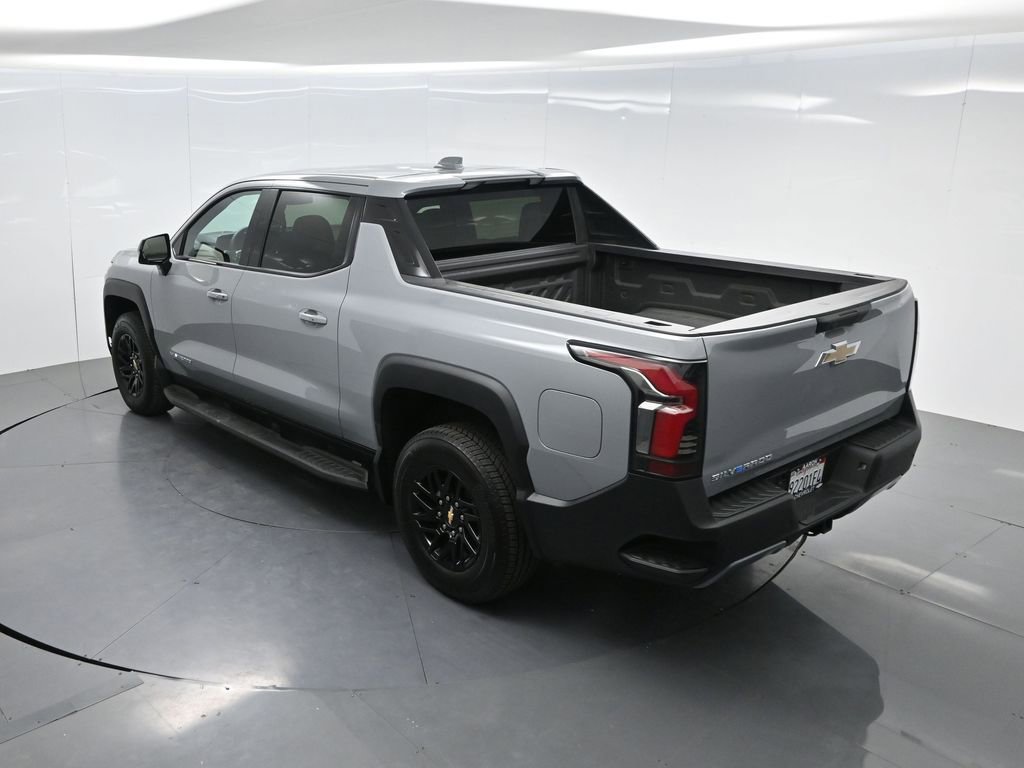Used 2026 Chevrolet Silverado EV LT AWD/4WD image 47