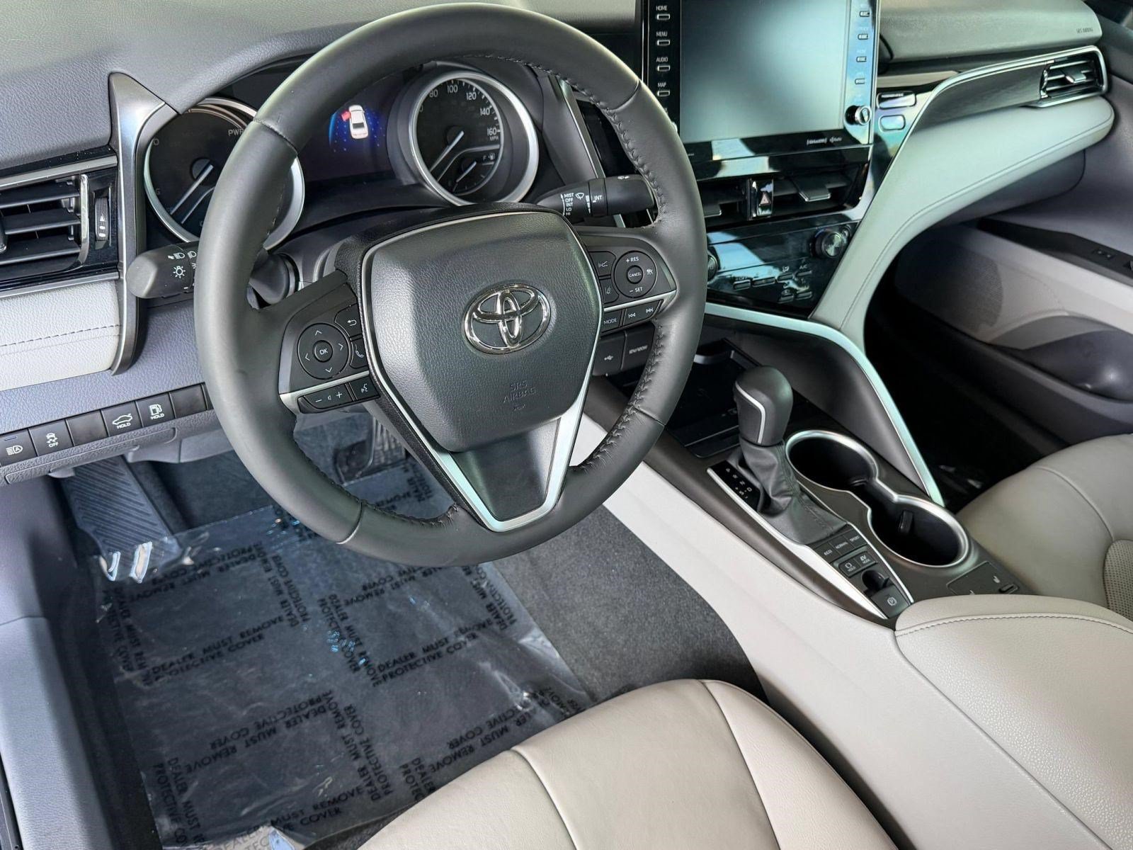 Used 2023 Toyota Camry XLE FWD image 4