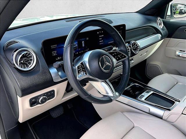 Used 2025 Mercedes-Benz GLB 250 image 14