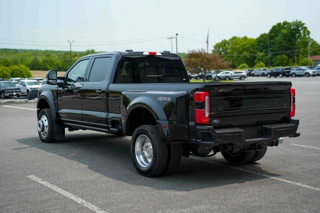 Used 2025 Ford F450 Platinum image 7