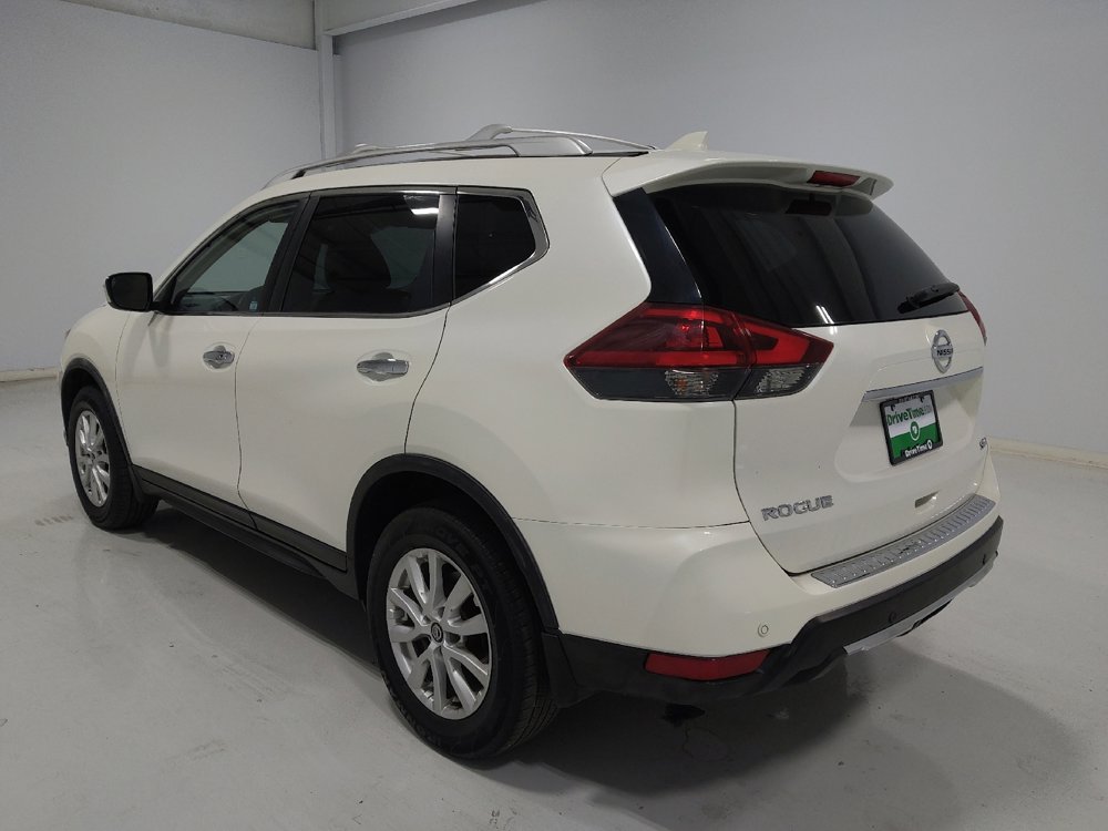 Used 2020 Nissan Rogue SV AWD/4WD image 5