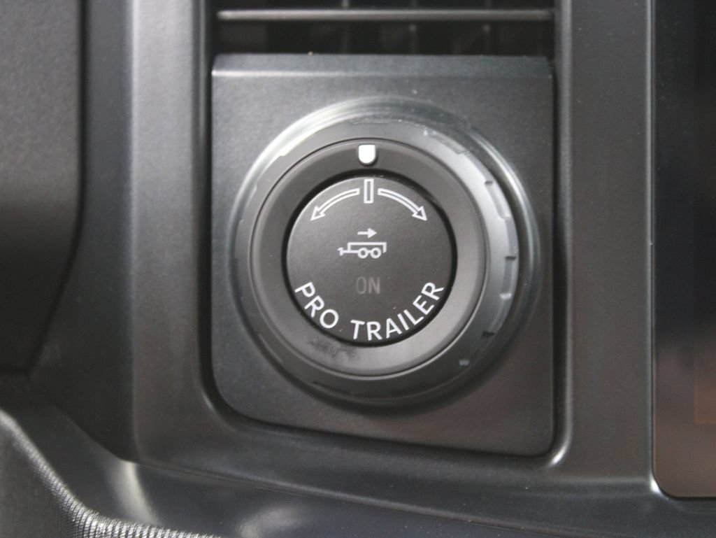 Used 2025 Ford F250 Platinum AWD/4WD image 73
