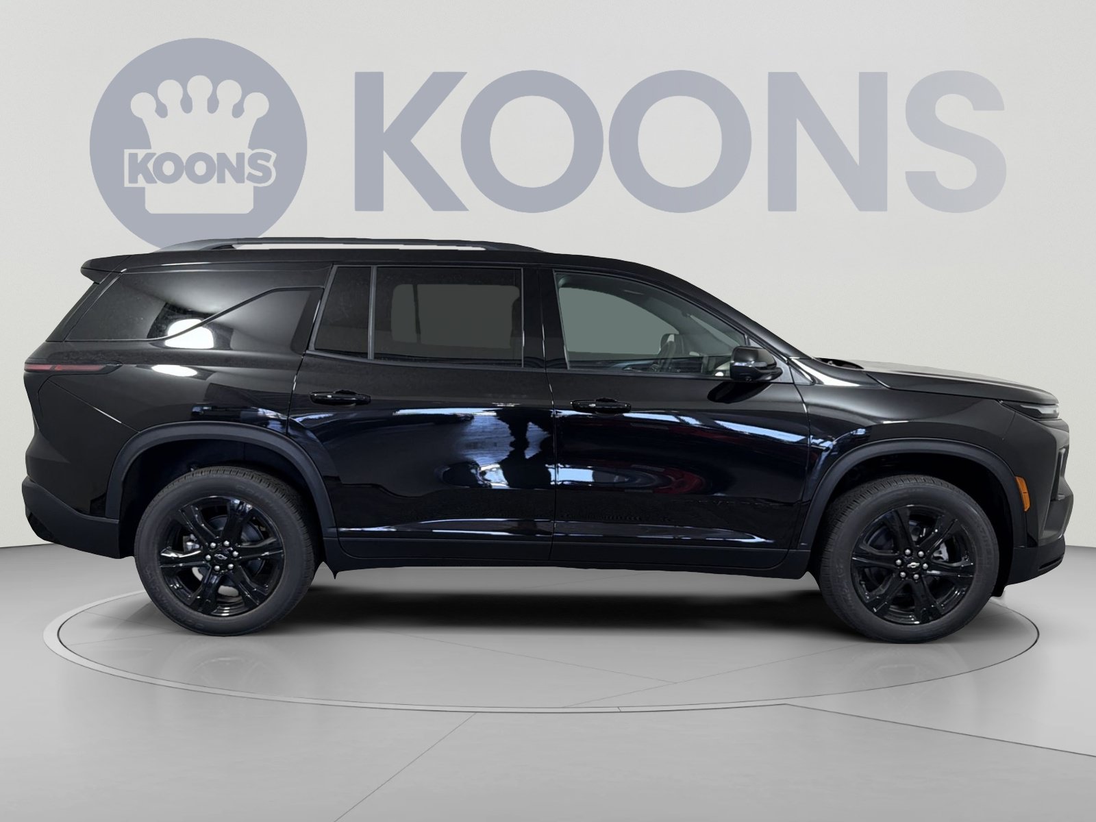 New 2027 Chevrolet Traverse LT w/ Midnight/Sport Edition FWD image 8