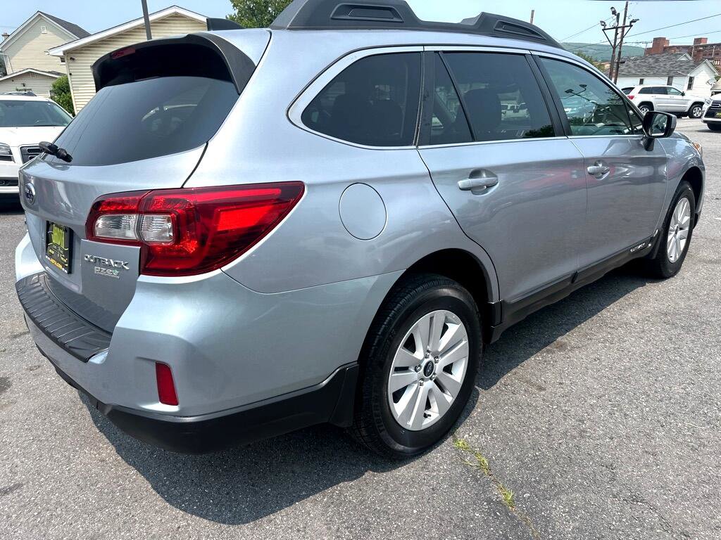 Used 2017 Subaru Outback 2.5i Premium image 6