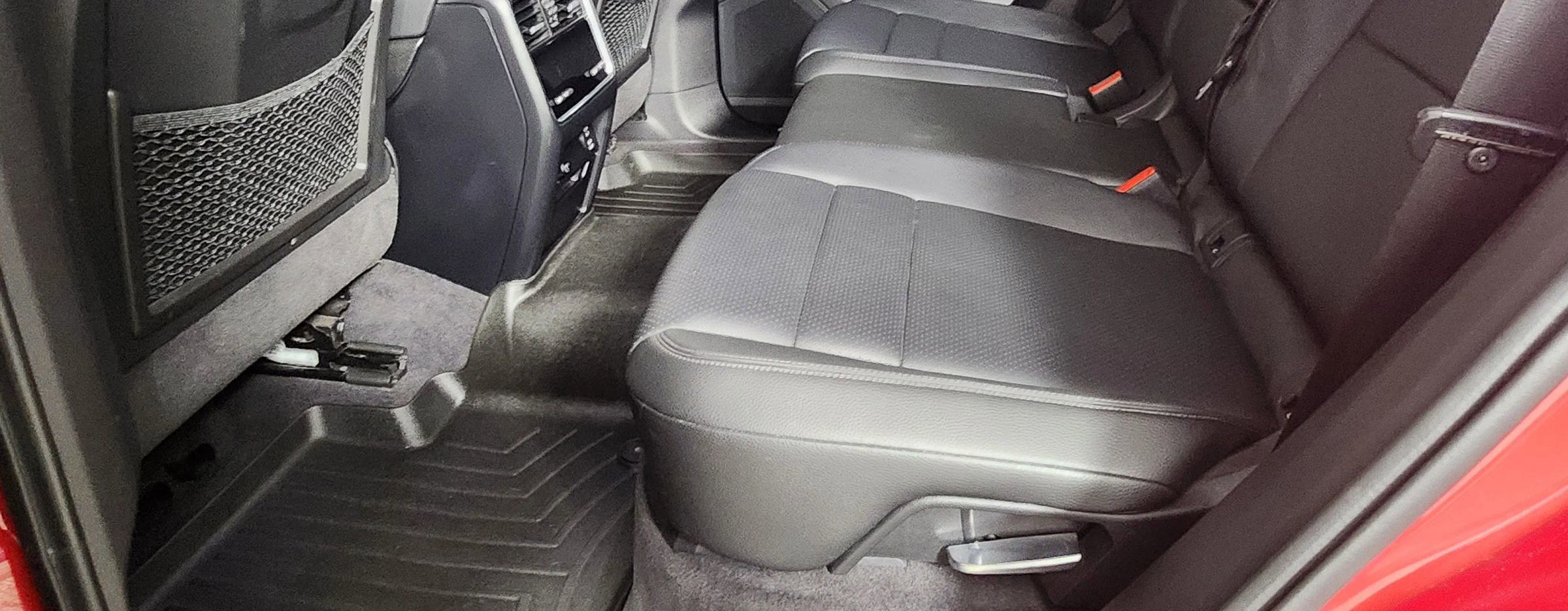 Used 2021 Porsche Cayenne E-Hybrid Sport Utility 4D image 13