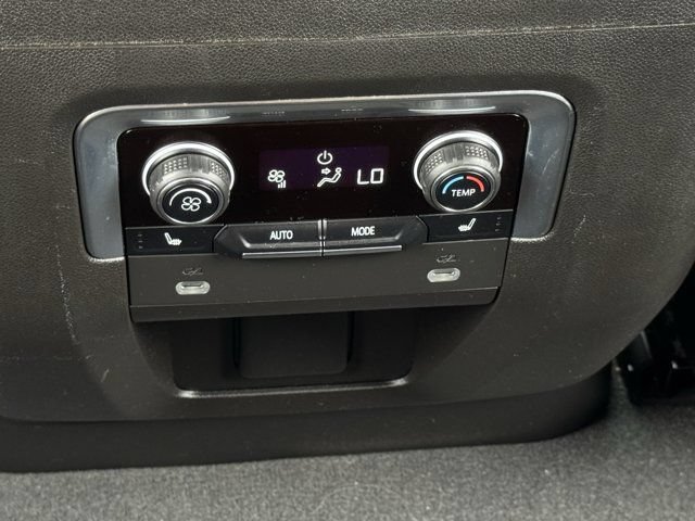Used 2021 Chevrolet Tahoe Premier RWD image 31