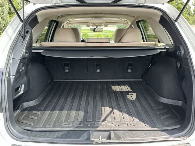 Used 2019 Subaru Outback 3.6R Limited AWD/4WD image 25