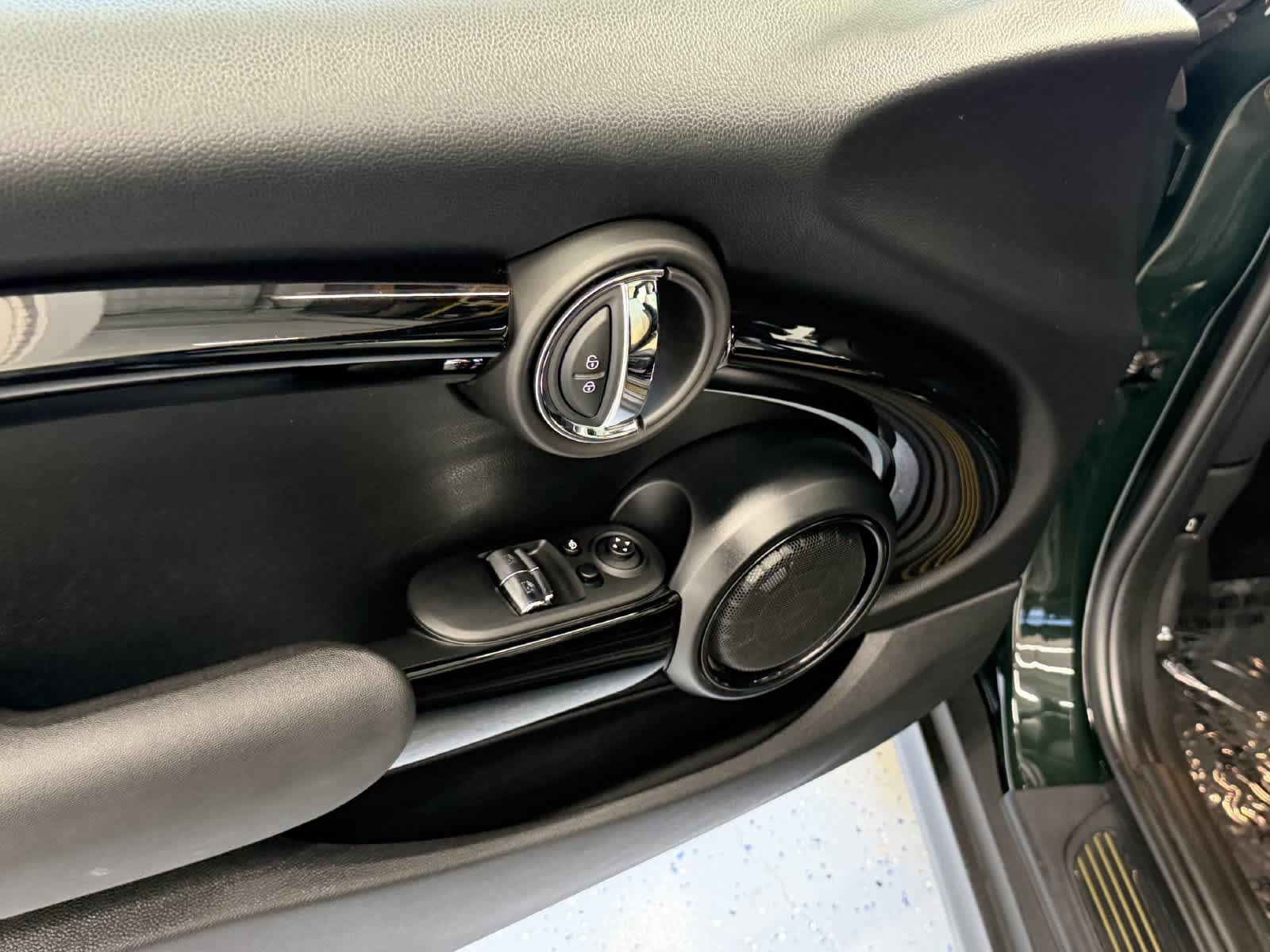 Used 2024 MINI Cooper SE w/ MINI Resolute Edition FWD image 13