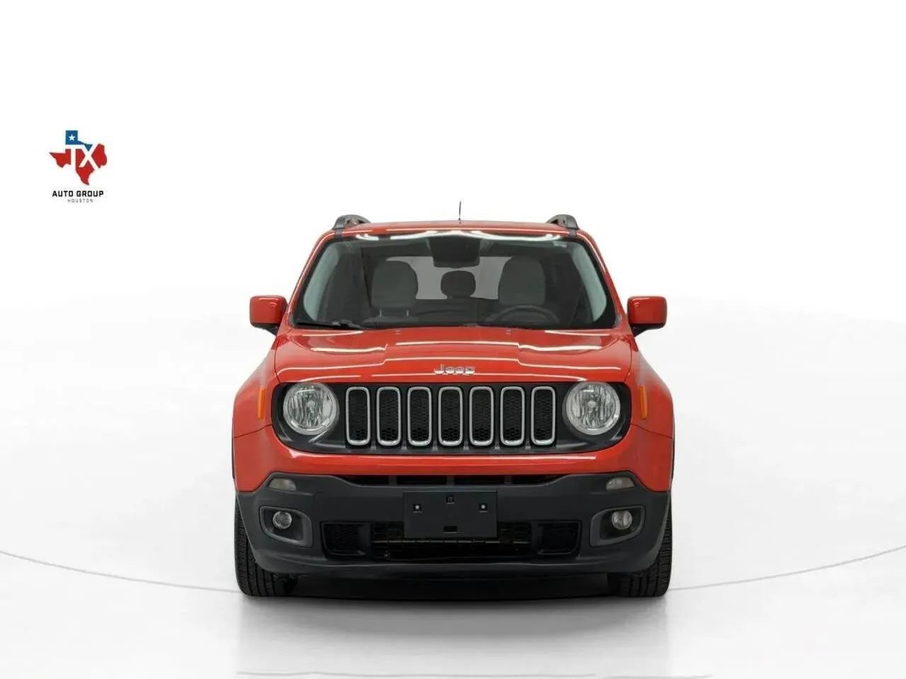 Used 2017 Jeep Renegade Latitude FWD image 8