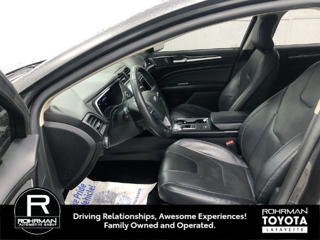 Used 2019 Ford Fusion Titanium FWD image 11