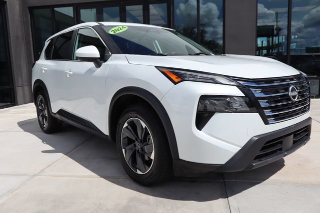Used 2024 Nissan Rogue SV
