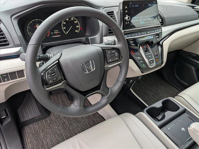 New 2026 Honda Odyssey Touring image 3