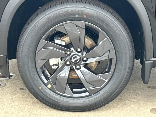 New 2026 Nissan Rogue SV FWD image 4