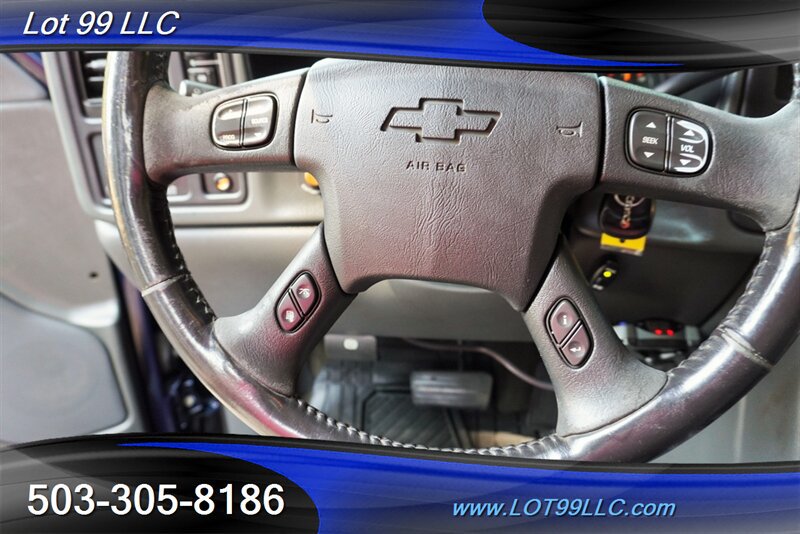 Used 2005 Chevrolet Silverado 2500 LT w/ Heavy-Duty Power Package AWD/4WD image 26