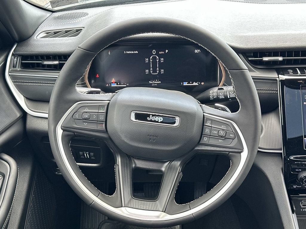 New 2026 Jeep Grand Cherokee L 4WD image 24