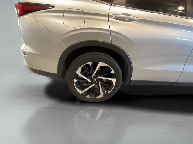 Used 2024 Mitsubishi Outlander SE AWD/4WD image 43