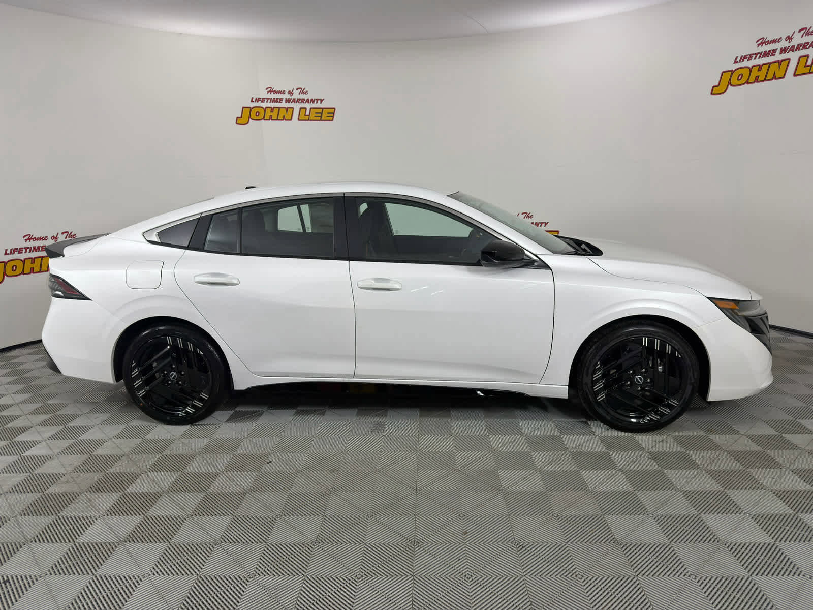 New 2026 Nissan Sentra SR w/ Floor Mat Package image 8