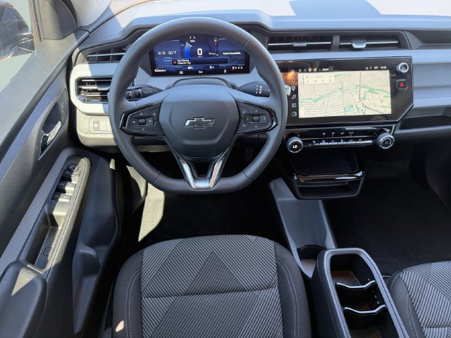 New 2027 Chevrolet Bolt LT FWD image 17