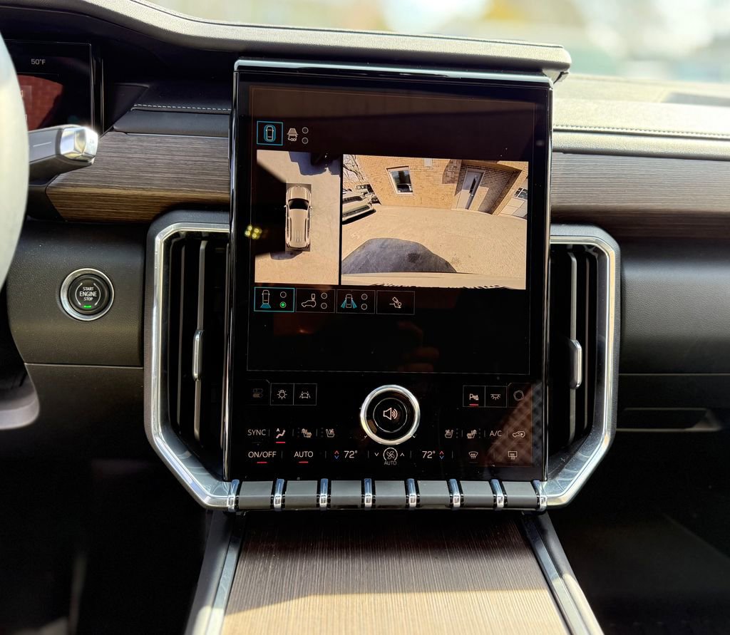 Used 2025 GMC Acadia Denali w/ Super Cruise Package image 35