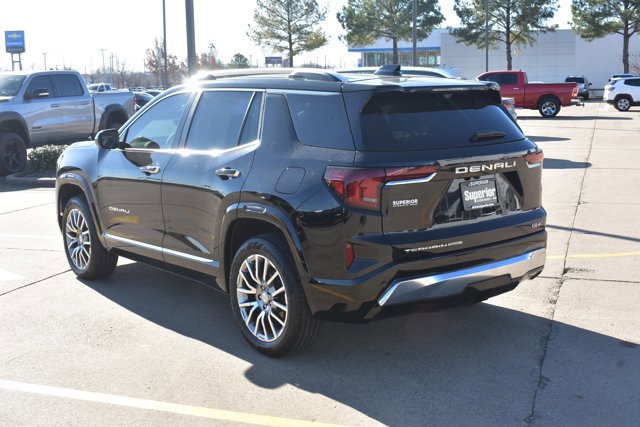 Used 2026 GMC Terrain Denali image 9