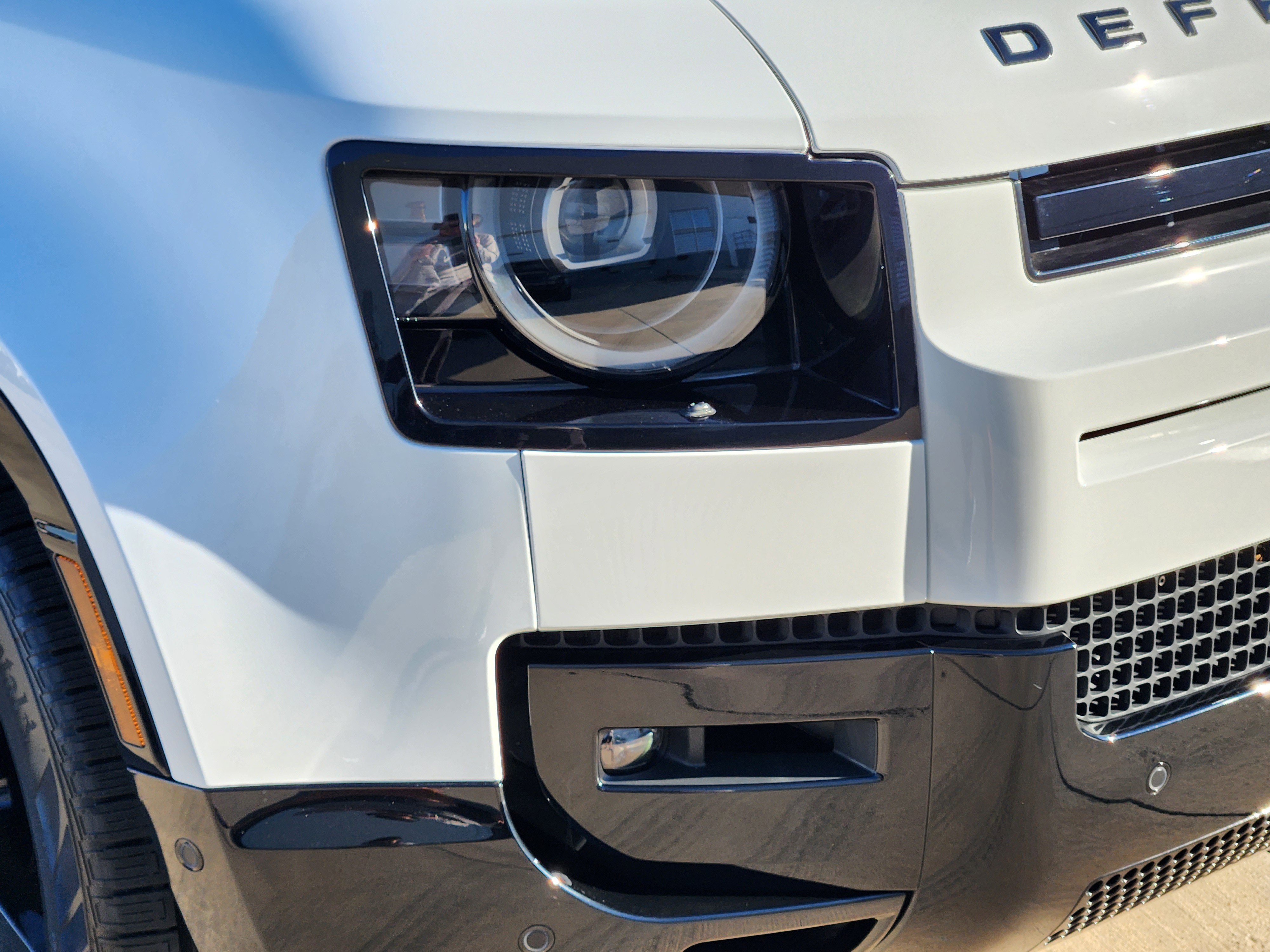 New 2026 Land Rover Defender 110 V8 image 8