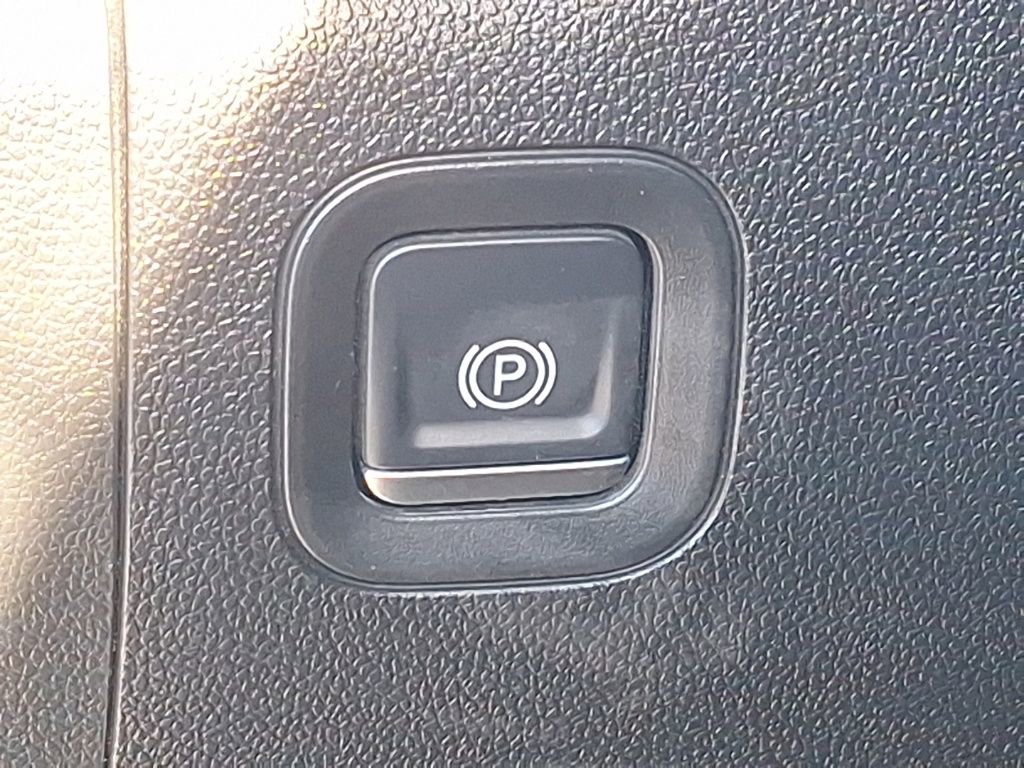 Used 2021 Chevrolet Silverado 1500 LT w/ All Star Edition Plus image 29