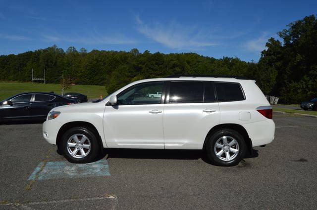 Used 2010 Toyota Highlander SE AWD/4WD image 5