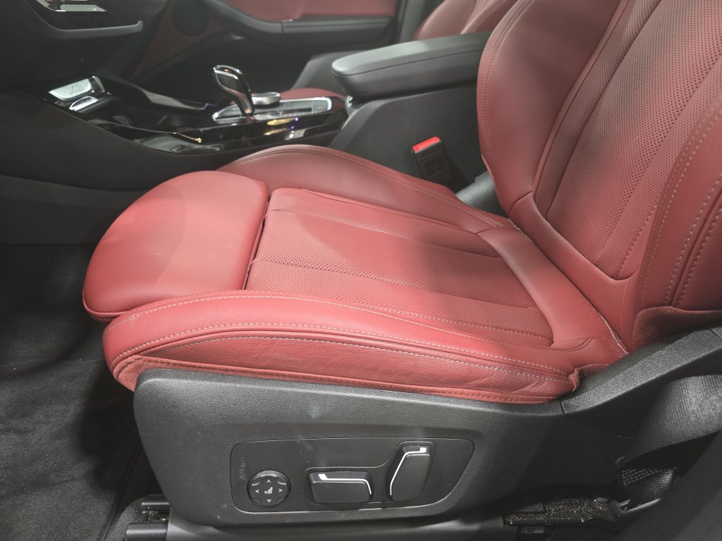 Certified 2024 BMW X3 sDrive30i w/ Convenience Package RWD image 19