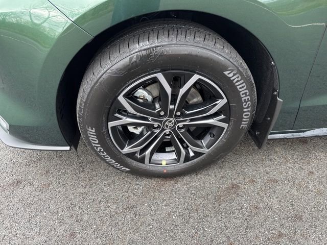 New 2026 Toyota Sienna Platinum AWD/4WD image 10