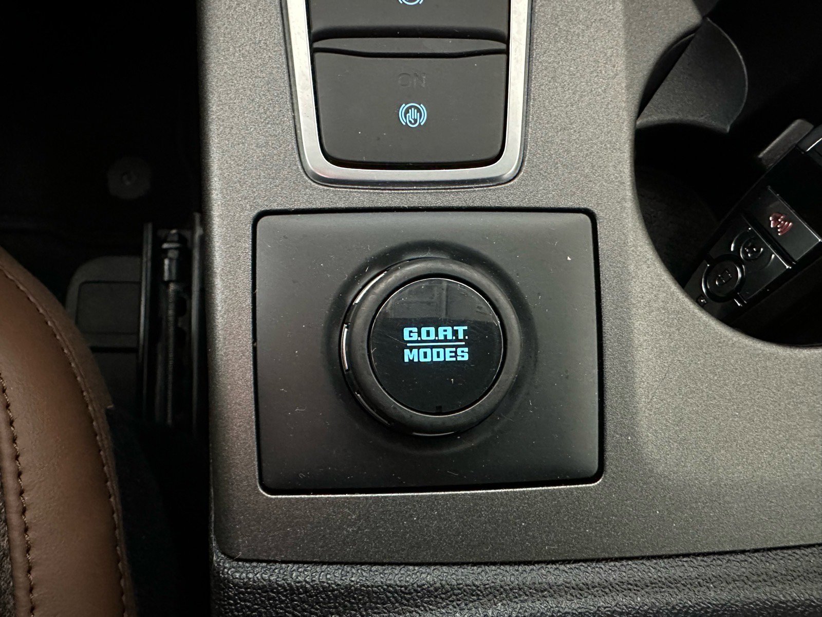 Certified 2025 Ford Bronco Sport Outer Banks w/ Outer Banks Tech Package+ AWD/4WD image 49