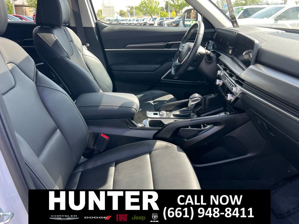 Used 2025 Kia Telluride S image 16