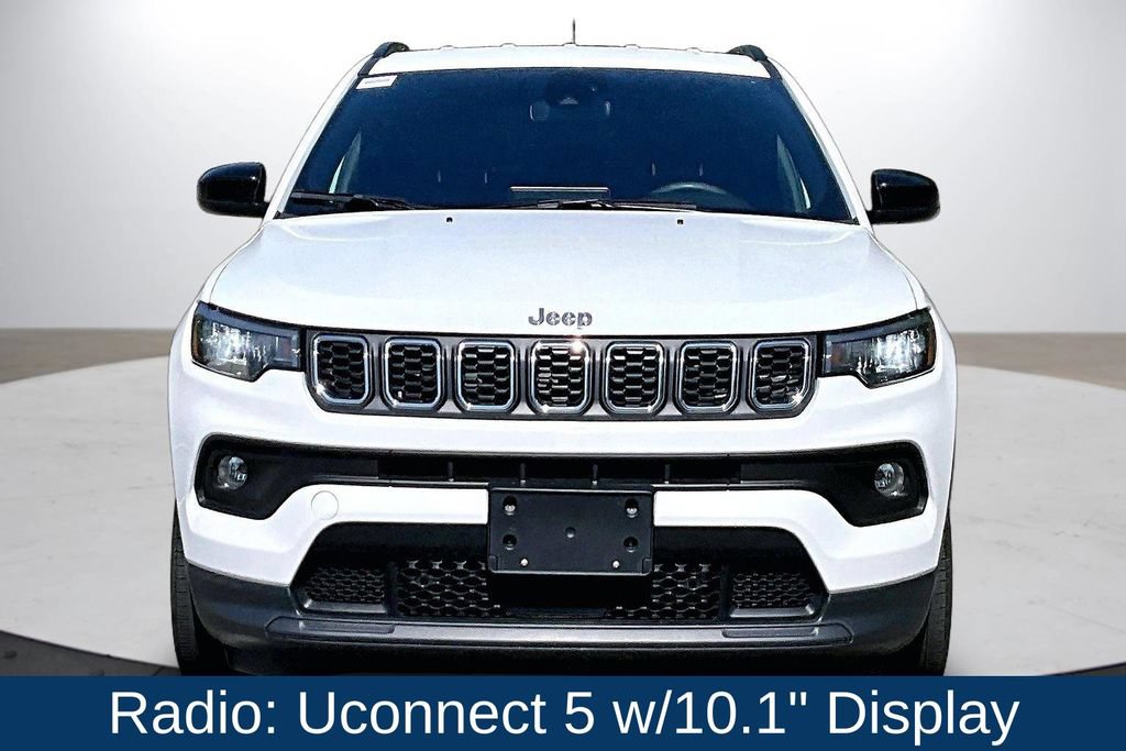 Used 2024 Jeep Compass Latitude AWD/4WD image 3