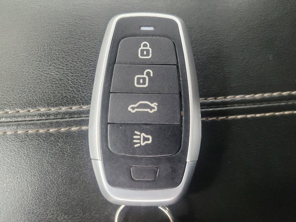 Used 2020 Nissan Altima 2.0 Platinum FWD image 32