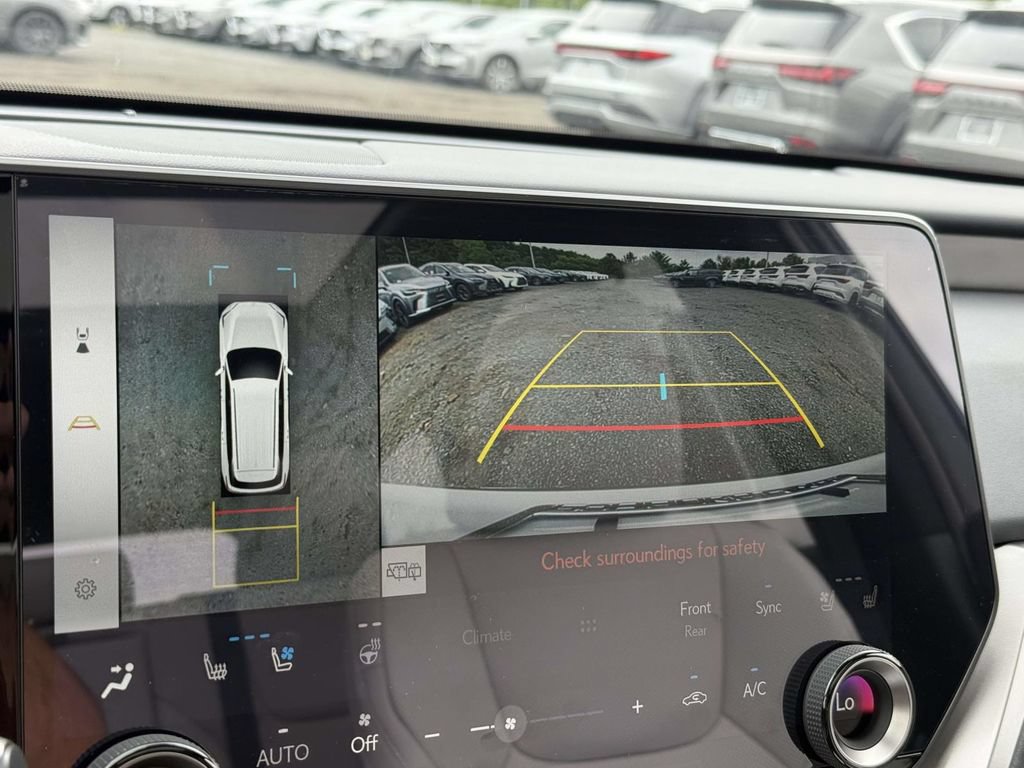 New 2026 Lexus TX 500h AWD image 31
