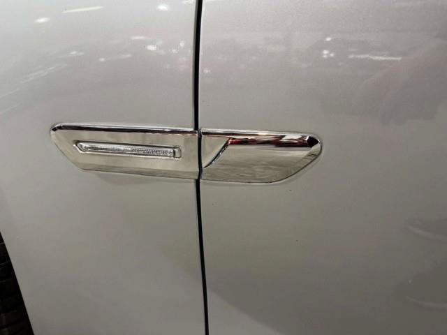 Used 2012 BMW 740Li RWD image 19