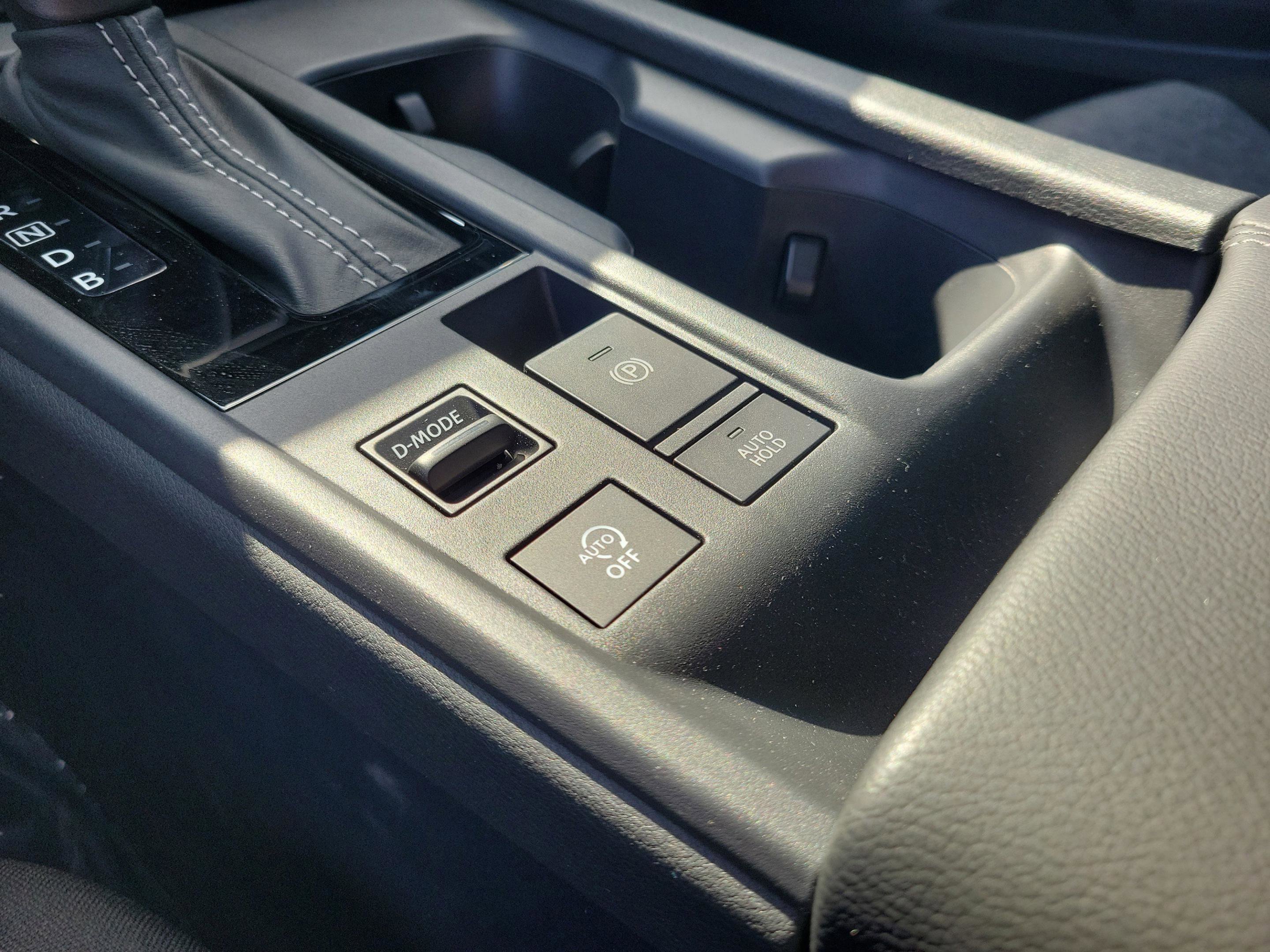 New 2026 Nissan Sentra SV w/ Floor Mat Package FWD image 32