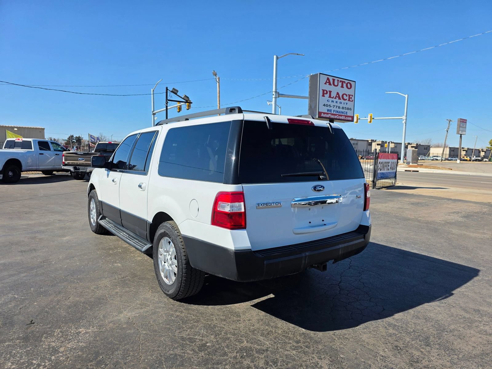 Used 2014 Ford Expedition EL XL RWD image 4