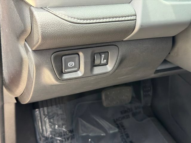 Used 2023 GMC Acadia SLT w/ Elevation Edition FWD image 23