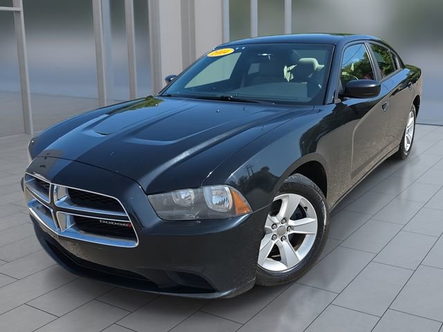 Used 2014 Dodge Charger SE RWD image 1