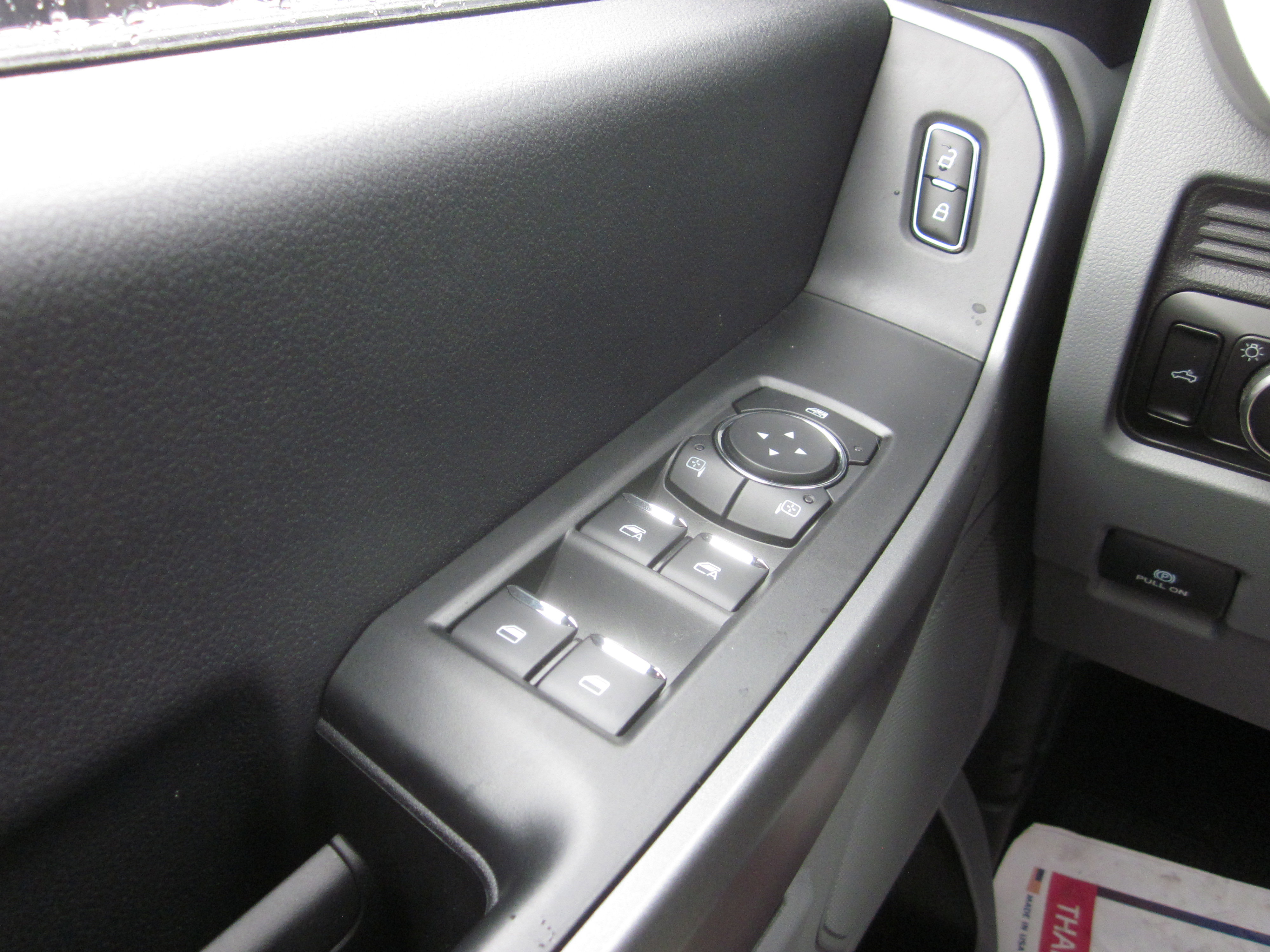 New 2025 Ford F350 XLT w/ Tremor Off-Road Package image 19