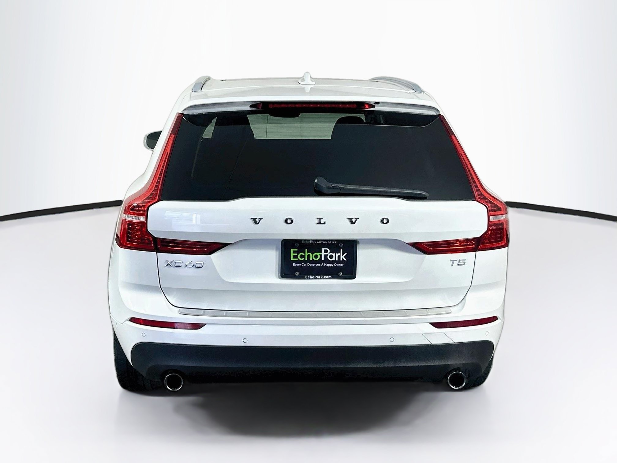 Used 2019 Volvo XC60 T5 Momentum w/ Multimedia Package FWD image 7