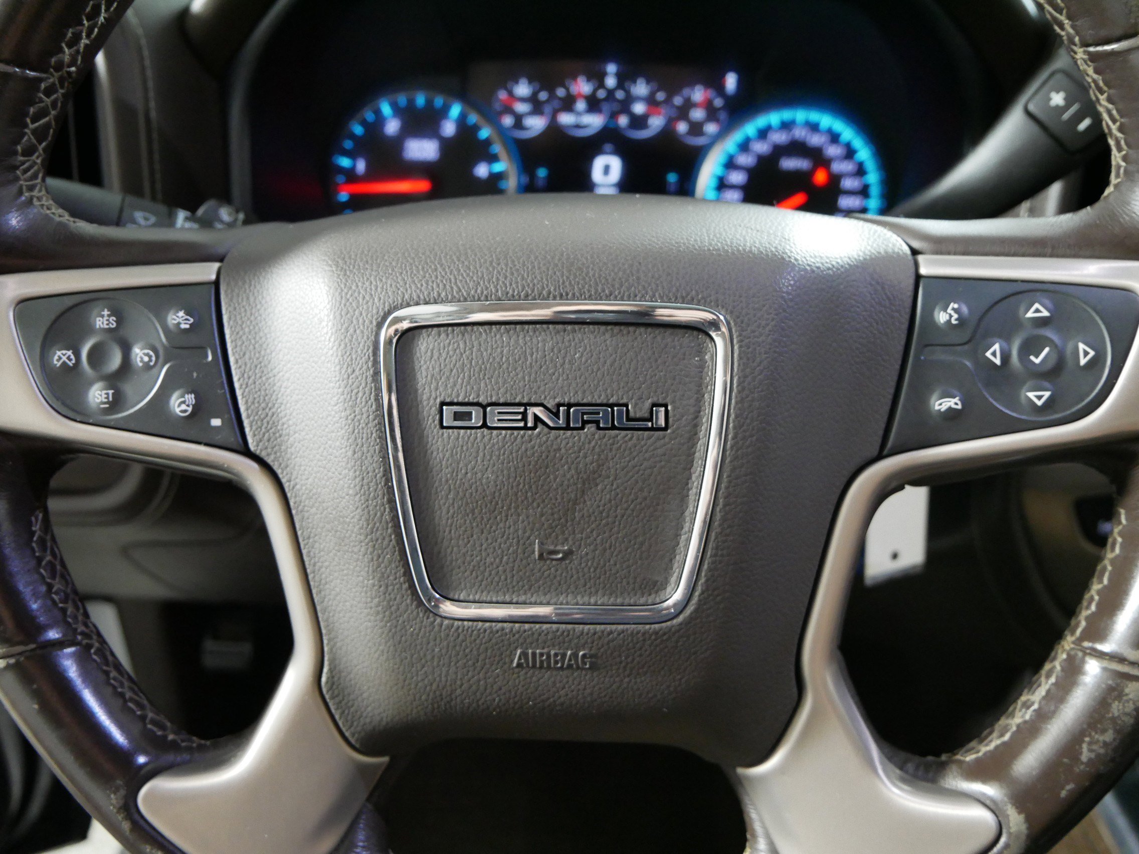 Used 2019 GMC Sierra 3500 Denali w/ Duramax Plus Package AWD/4WD image 25