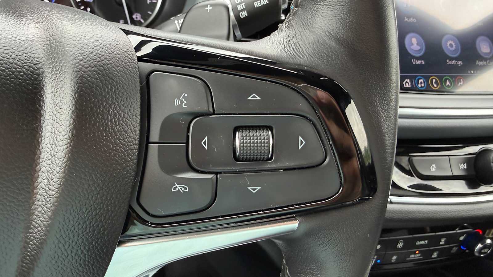 Used 2024 Buick Enclave Premium AWD/4WD image 17